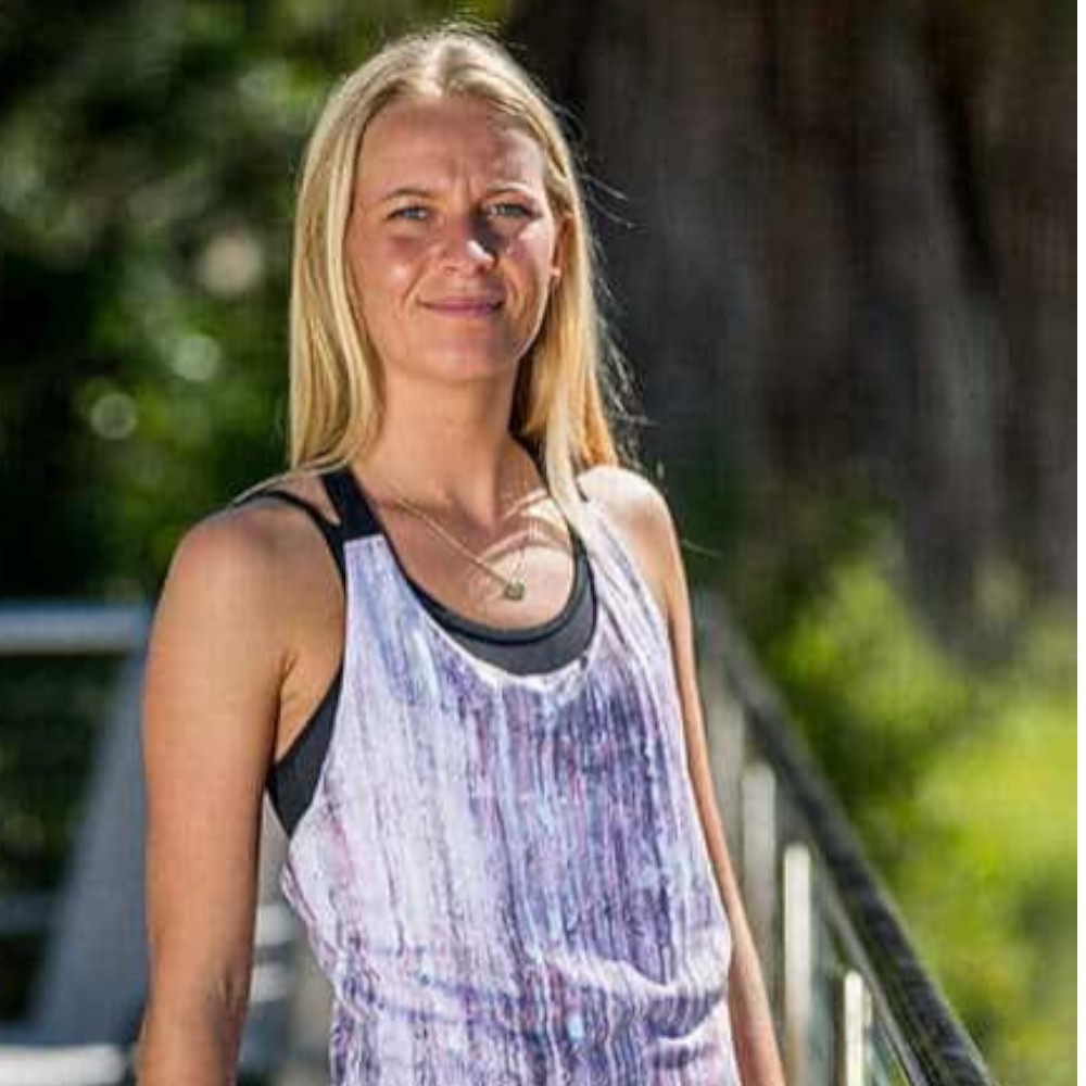 Women’s T-Back Active Sports Top